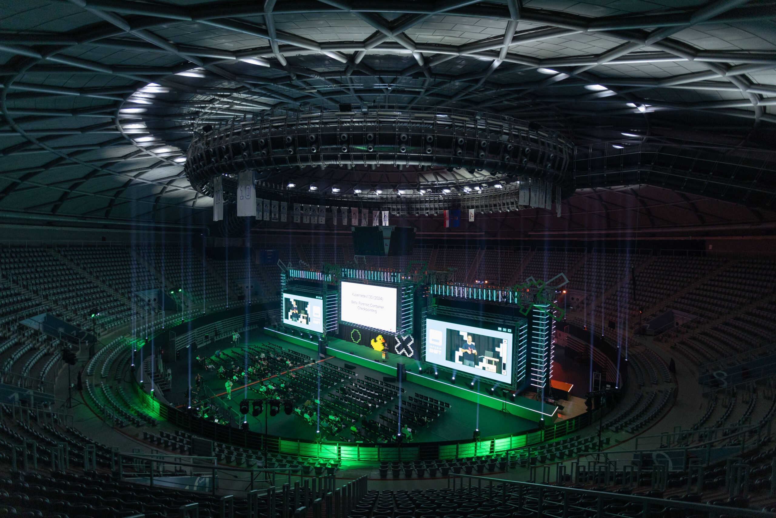 stage design for shift conference in croatia